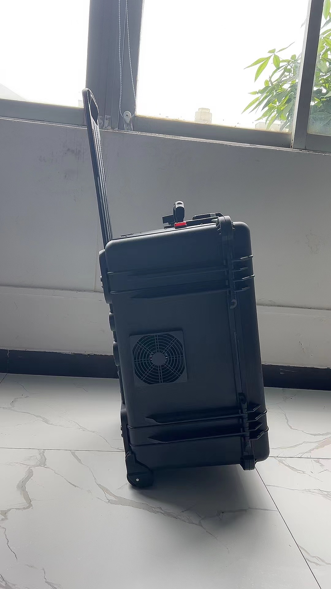 元江手拉箱型移动通信干扰器